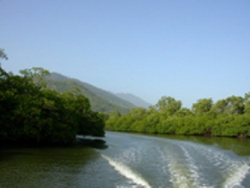 laguna-guaymoreto-trujillo-colon-barco